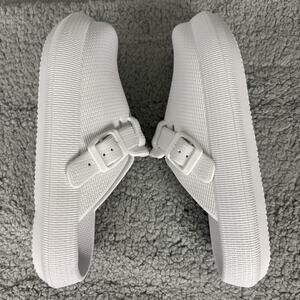 Mia Womens Slip On Sandals Clog Mules Size 8M White platform Pool Beach comfort